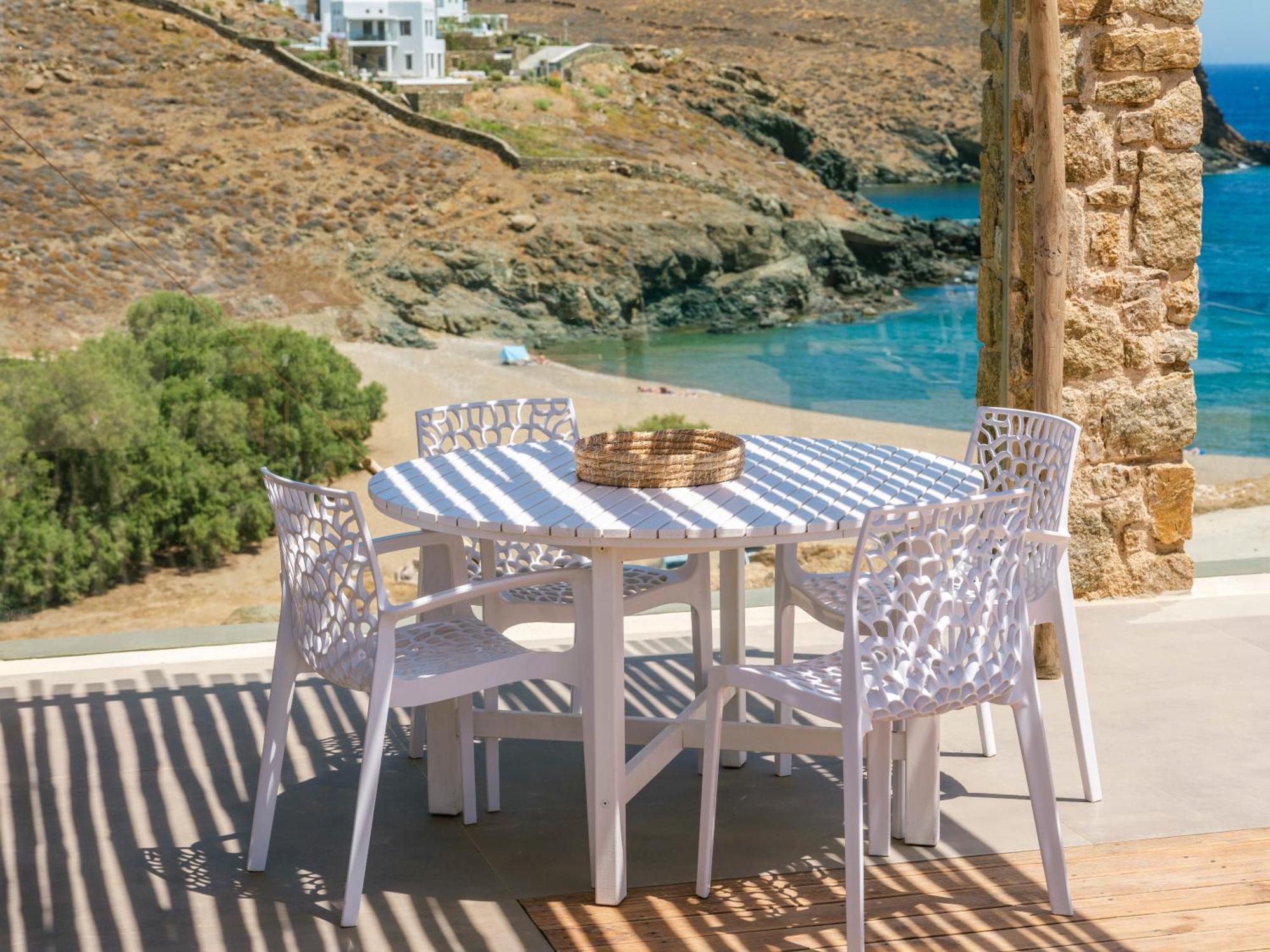 The Mykonist Merchia Beach Villas & Suites Exterior photo